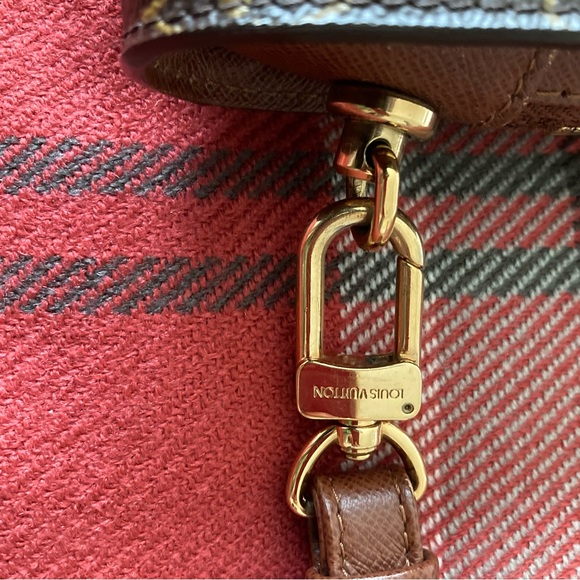 Louis Vuitton Pochette Orsay Monogram Canvas | Excellent Condition - Picture 7 of 15